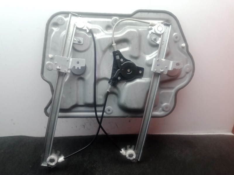 Recambio de elevalunas delantero izquierdo para nissan qashqai i (j10, nj10) 2.0 dci referencia OEM IAM .  