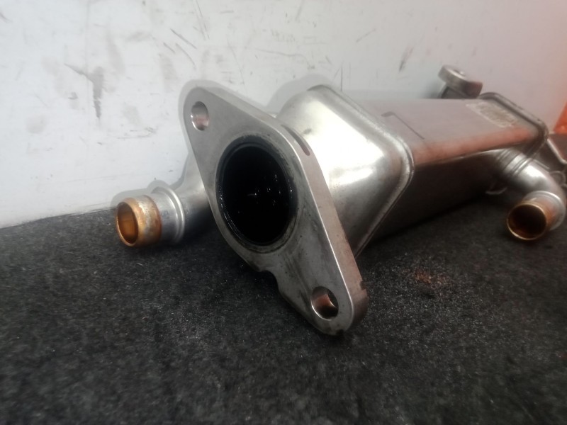 Recambio de enfriador gases egr para iveco daily vi furgoneta 33s15, 35s15, 35c15 referencia OEM IAM 5801856571  