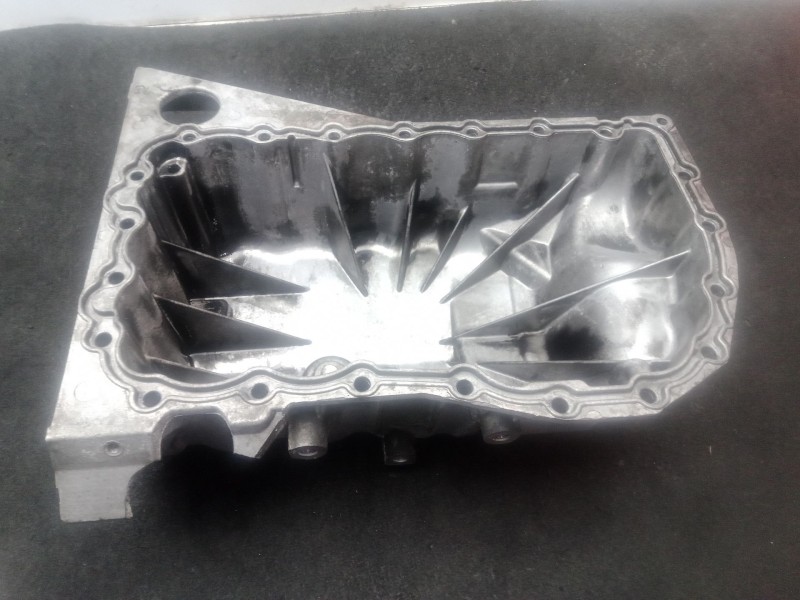 Recambio de carter para opel vivaro a furgoneta (x83) 1.9 dti (f7) referencia OEM IAM 8200066133  