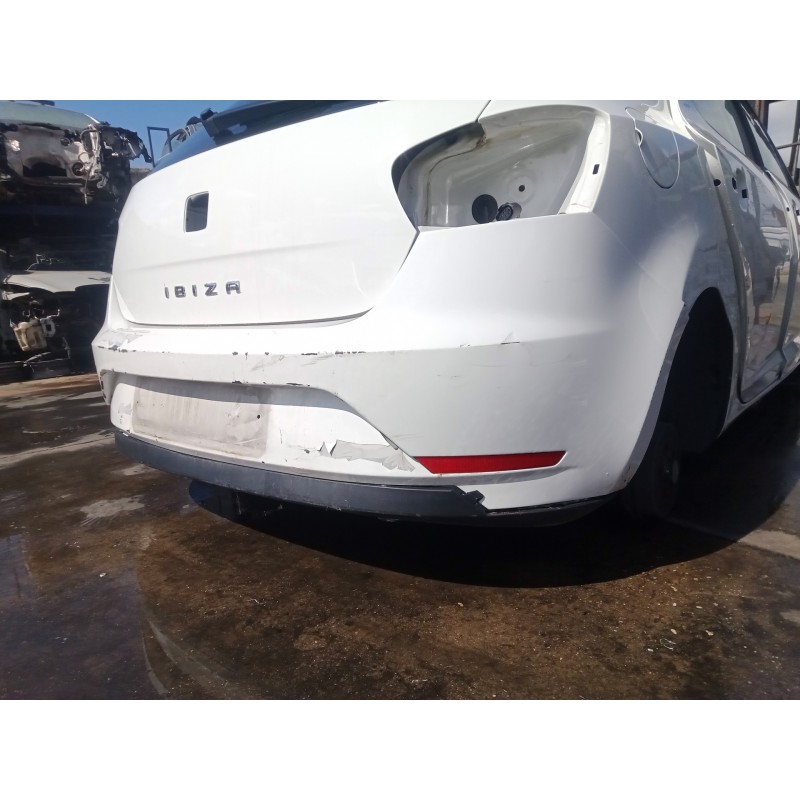 Recambio de paragolpes trasero para seat ibiza (6j5) 1.2 tdi referencia OEM IAM  PARA PINTAR, PINTURA LEVANTADA 