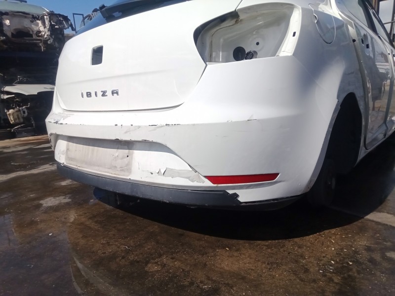 Recambio de paragolpes trasero para seat ibiza (6j5) 1.2 tdi referencia OEM IAM  PARA PINTAR, PINTURA LEVANTADA 