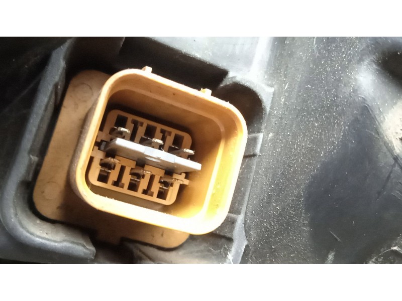 Recambio de faro derecho para chevrolet captiva (c100, c140) 2.0 d 4wd referencia OEM IAM SIN REFERENCIA  HALOGENO - H1+H7
