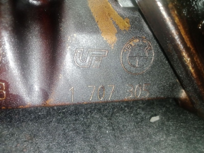 Recambio de tapa distribucion para bmw x5 (e53) 3.0 i referencia OEM IAM 1707305 SISTEMA VANOS 