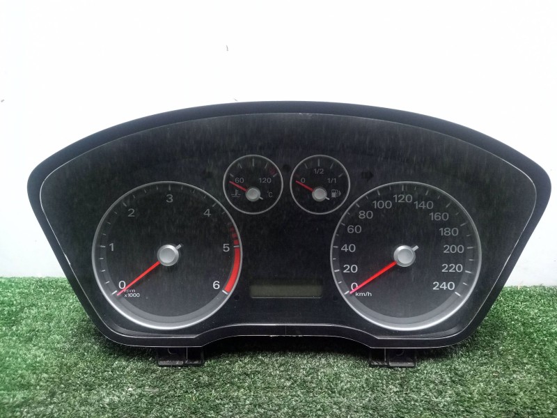 Recambio de cuadro instrumentos para ford focus berlina (cap) 1.8 tdci turbodiesel cat referencia OEM IAM 4M5T10849GP  