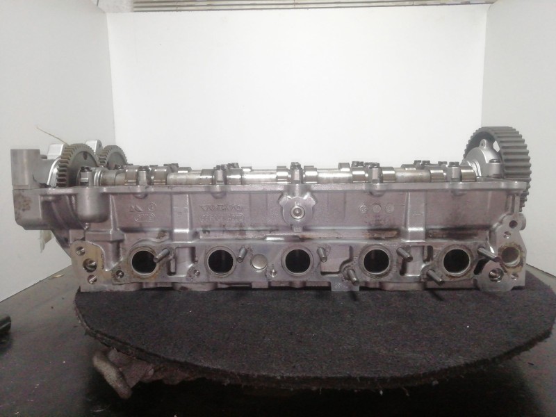 Recambio de culata para volvo xc90 2.4 diesel cat referencia OEM IAM 08692974002  