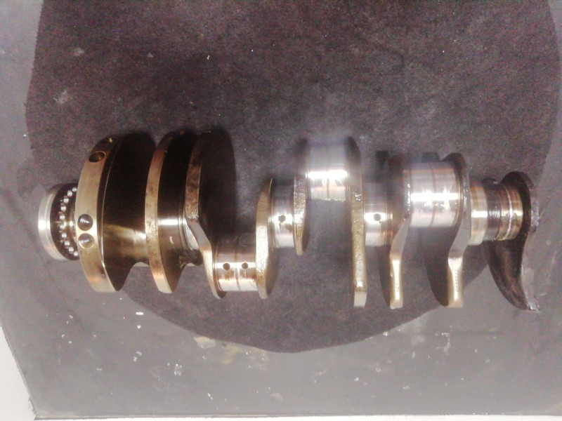 Recambio de cigueñal para audi a8 d3 (4e2, 4e8) 4.0 tdi quattro referencia OEM IAM 057D  