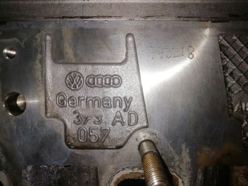 Recambio de culata para audi a8 d3 (4e2, 4e8) 4.0 tdi quattro referencia OEM IAM 373AD057  