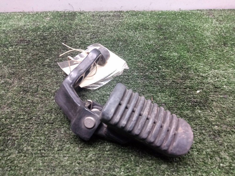 Recambio de estribo para bmw f 650 referencia OEM IAM 46712310403 E169 - ST 