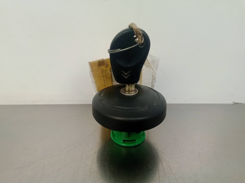 Recambio de conmutador de arranque para citroën ax referencia OEM IAM NOTIENEREFERENCIA 2.ENCHUFES 