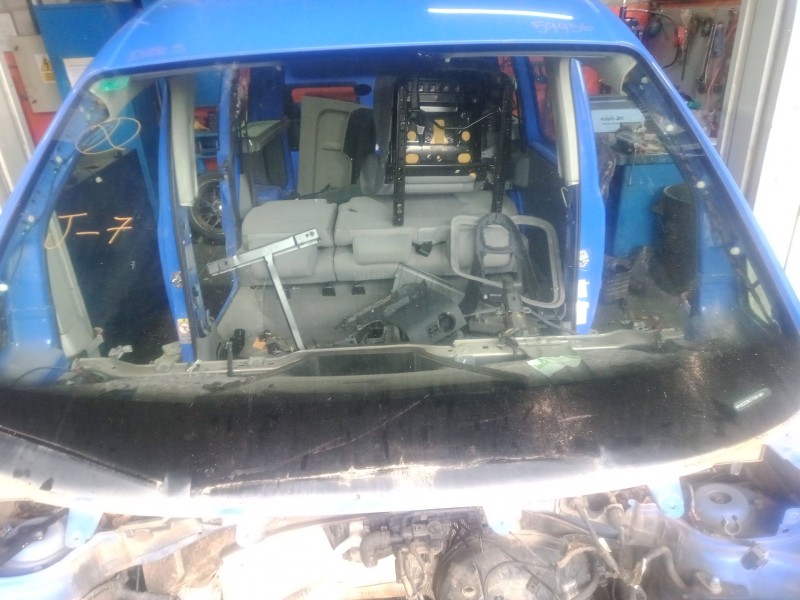 Recambio de parabrisas para volkswagen caddy iii furgoneta/monovolumen (2ka, 2kh, 2ca, 2ch) 1.9 tdi referencia OEM IAM   