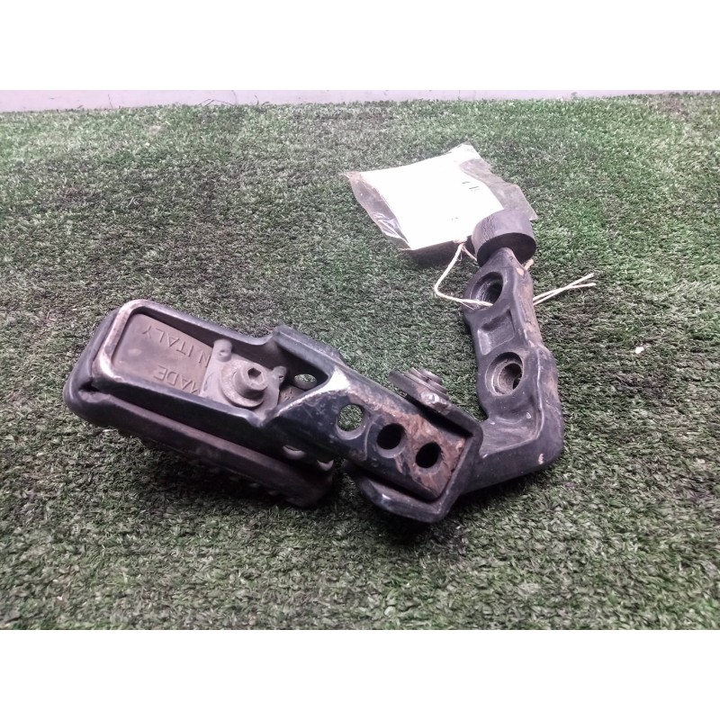 Recambio de estribo para bmw f 650 referencia OEM IAM 46712310403 E169 - ST 