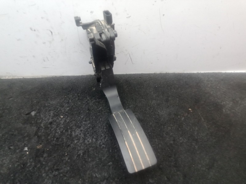 Recambio de potenciometro pedal para dacia duster (hs_) 1.5 dci (hsmc) referencia OEM IAM 180022703RC - 6PV00997803 HELLA 