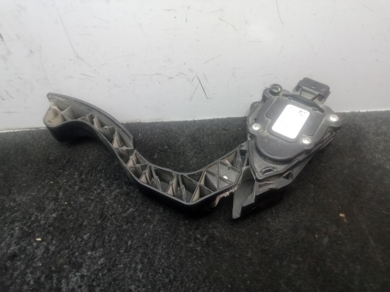 Recambio de potenciometro pedal para dacia duster (hs_) 1.5 dci (hsmc) referencia OEM IAM 180022703RC - 6PV00997803 HELLA 