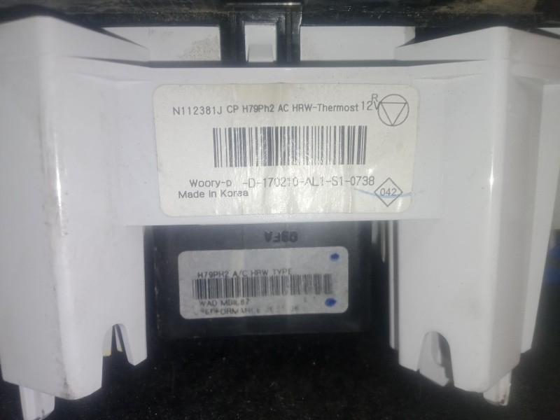 Recambio de mando calefaccion / aire acondicionado para dacia duster (hs_) 1.5 dci (hsmc) referencia OEM IAM N112381J VALEO 