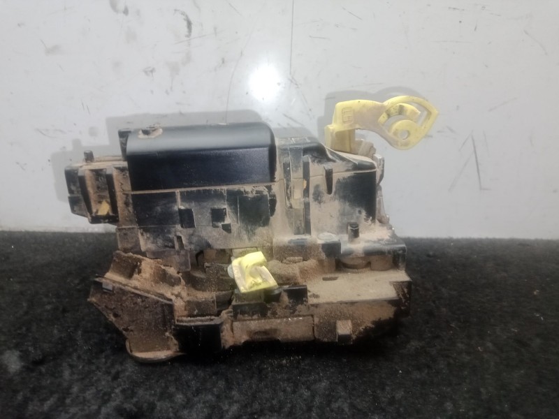 Recambio de cerradura puerta trasera izquierda para dacia duster (hs_) 1.5 dci (hsmc) referencia OEM IAM .  