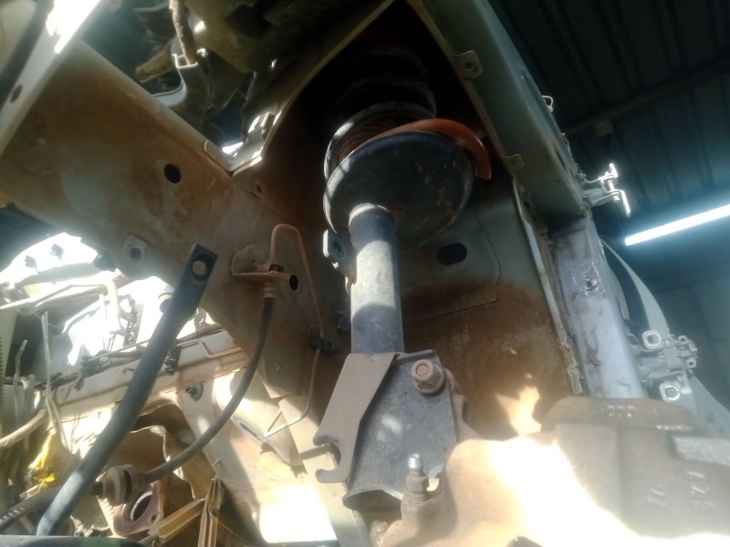 Recambio de amortiguador delantero izquierdo para dacia duster (hs_) 1.5 dci (hsmc) referencia OEM IAM   