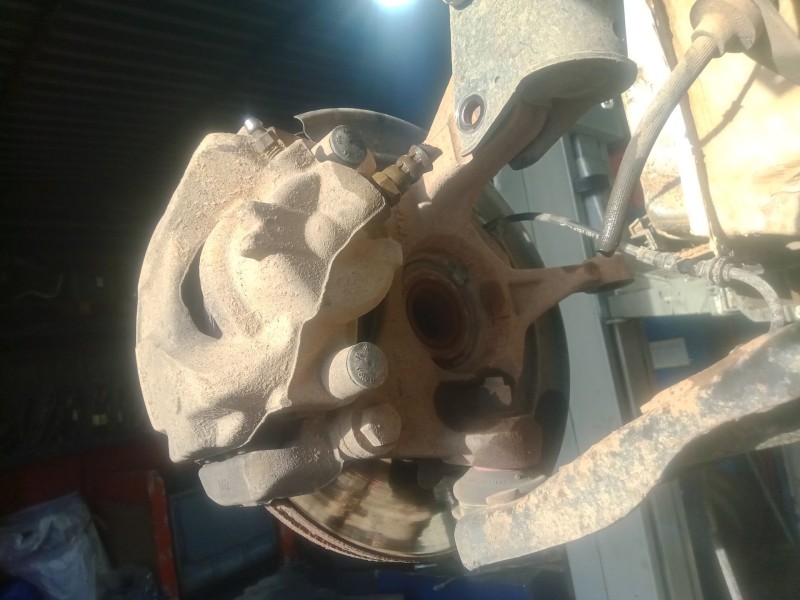 Recambio de pinza freno delantera derecha para dacia duster (hs_) 1.5 dci (hsmc) referencia OEM IAM   