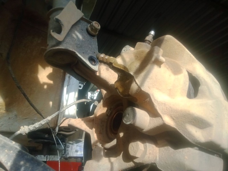 Recambio de pinza freno delantera izquierda para dacia duster (hs_) 1.5 dci (hsmc) referencia OEM IAM   