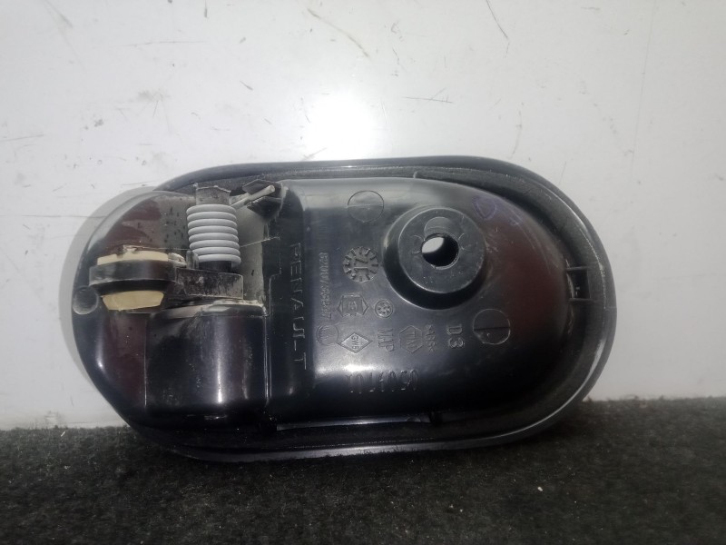 Recambio de maneta interior delantera derecha para dacia duster (hs_) 1.5 dci (hsmc) referencia OEM IAM 8200733847  