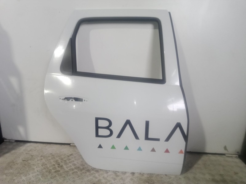 Recambio de puerta trasera derecha para dacia duster (hs_) 1.5 dci (hsmc) referencia OEM IAM   BLANCO