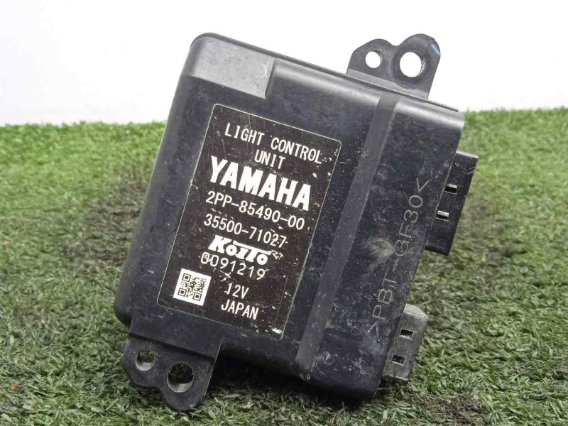 Recambio de centralita luces para yamaha fjr 1300 referencia OEM IAM 2PP8549000-3550071027-0091231  