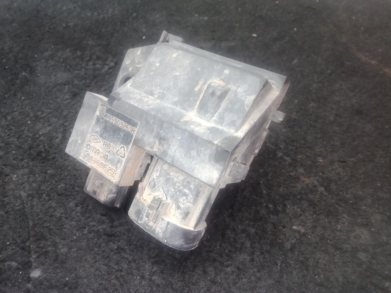 Recambio de resistencia electroventilador para dacia duster (hs_) 1.5 dci (hsmc) referencia OEM IAM 255509263R OMRON 