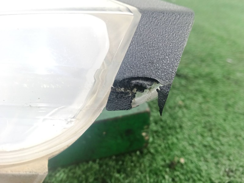 Recambio de piloto delantero derecho para iveco daily vi furgoneta 33s12, 35s12, 35c12 referencia OEM IAM 086631602RF  DEPO