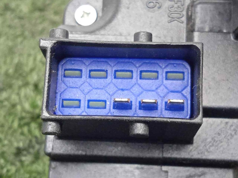 Recambio de cerradura puerta delantera derecha para renault trafic caja cerrada (ab 4.01) 2.0 dci diesel fap cat referencia OEM 