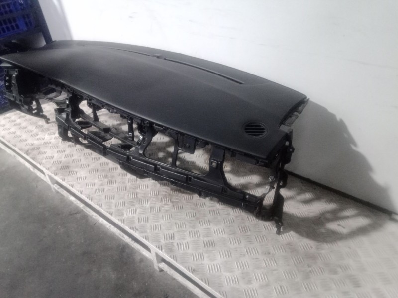 Recambio de salpicadero para kia rio iv (yb, sc, fb) 1.4 crdi 77 referencia OEM IAM 84711H8000  