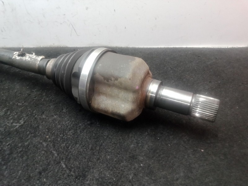 Recambio de transmision delantera izquierda para peugeot 508 sw i (8e_) 2.0 bluehdi 150 referencia OEM IAM .  