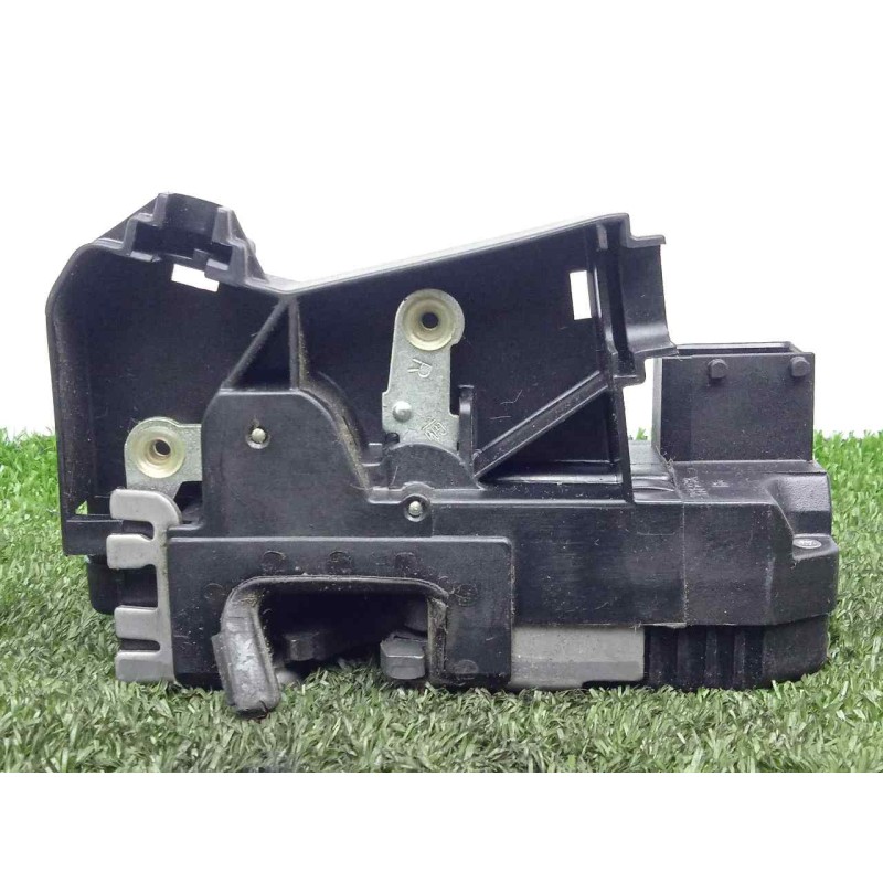 Recambio de cerradura puerta delantera derecha para renault trafic caja cerrada (ab 4.01) 2.0 dci diesel fap cat referencia OEM 