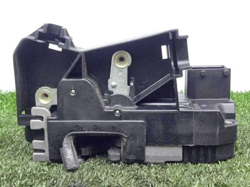 Recambio de cerradura puerta delantera derecha para renault trafic caja cerrada (ab 4.01) 2.0 dci diesel fap cat referencia OEM 