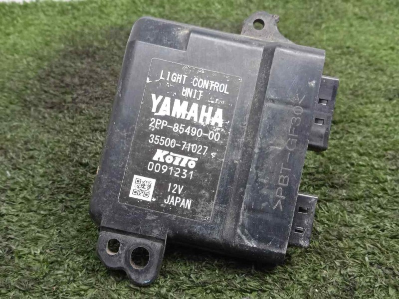 Recambio de centralita luces para yamaha fjr 1300 referencia OEM IAM 2PP8549000-3550071027-0091231  