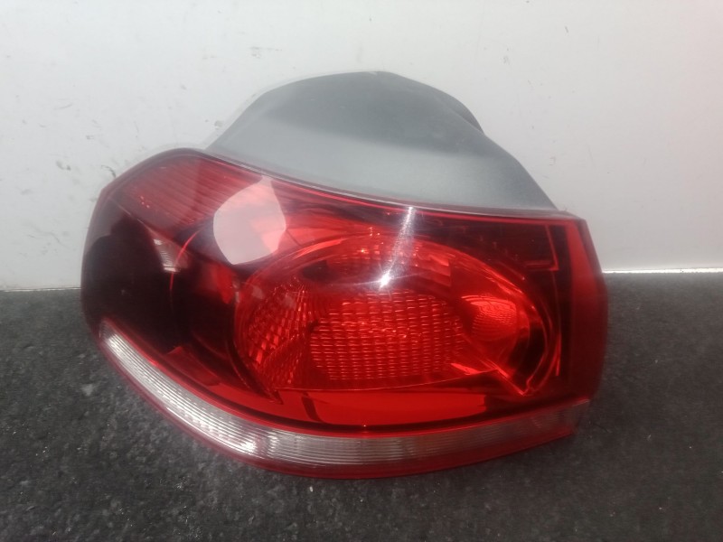 Recambio de piloto trasero izquierdo para volkswagen golf vi (5k1) 1.6 tdi referencia OEM IAM .  