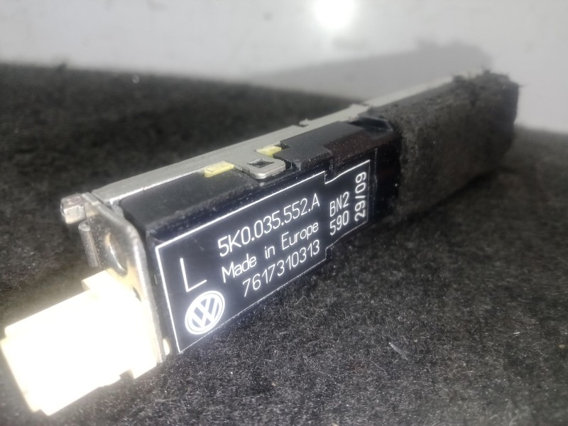 Recambio de antena para volkswagen golf vi (5k1) 1.6 tdi referencia OEM IAM 5K0035552A AMP ANTENA 