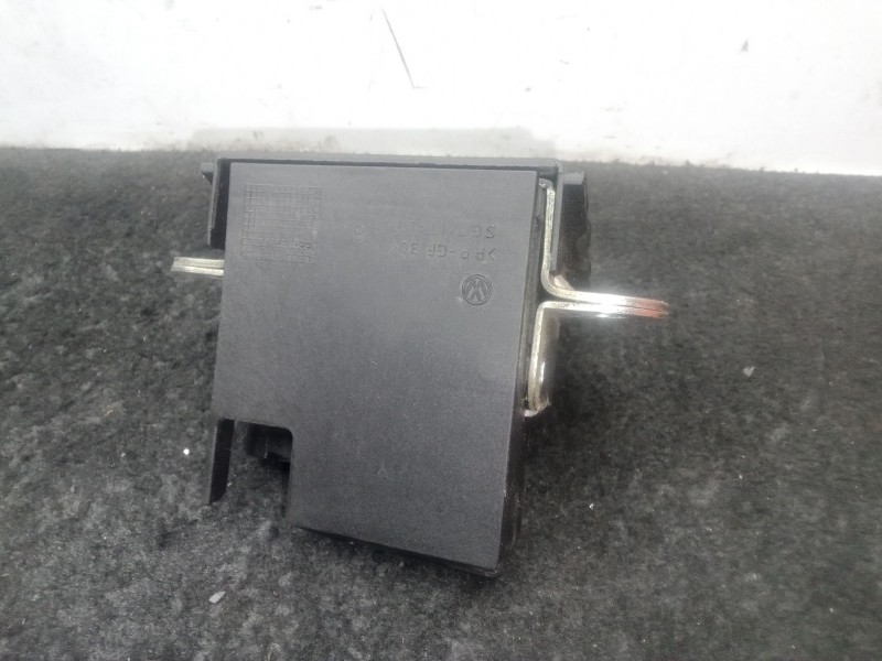 Recambio de cerradura maletero / porton para volkswagen golf vi (5k1) 1.6 tdi referencia OEM IAM 5K0827505A  