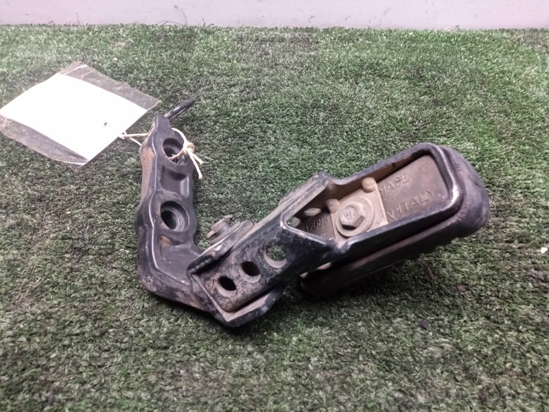 Recambio de estribo para bmw f 650 referencia OEM IAM 46712310404 E169 - ST 