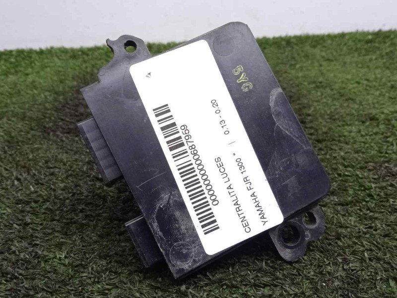 Recambio de centralita luces para yamaha fjr 1300 referencia OEM IAM 2PP8549000-3550071027-0091231  