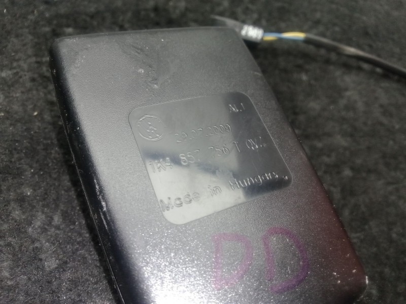 Recambio de enganche cinturon delantero derecho para volkswagen golf vi (5k1) 1.6 tdi referencia OEM IAM 1K4857756T  