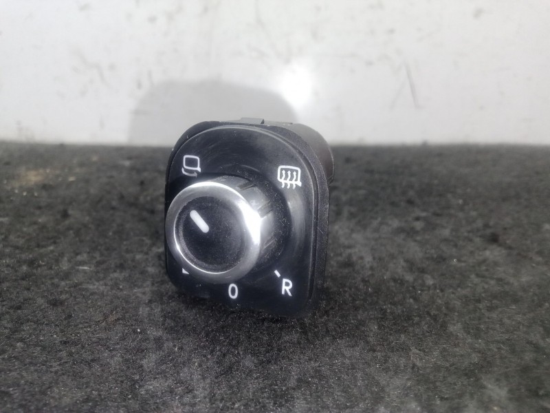 Recambio de mando retrovisor para volkswagen golf vi (5k1) 1.6 tdi referencia OEM IAM 5K0959565  