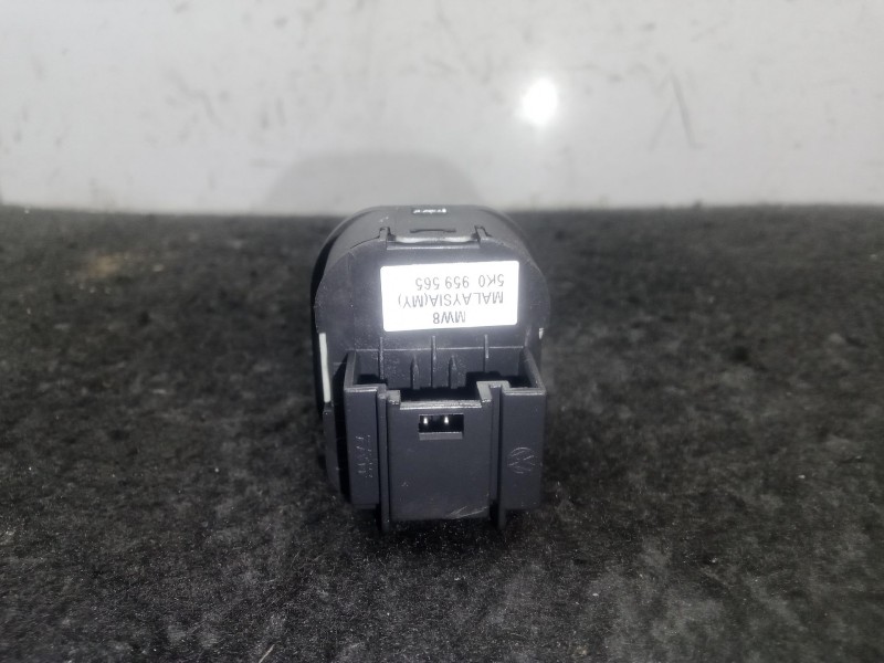 Recambio de mando retrovisor para volkswagen golf vi (5k1) 1.6 tdi referencia OEM IAM 5K0959565  