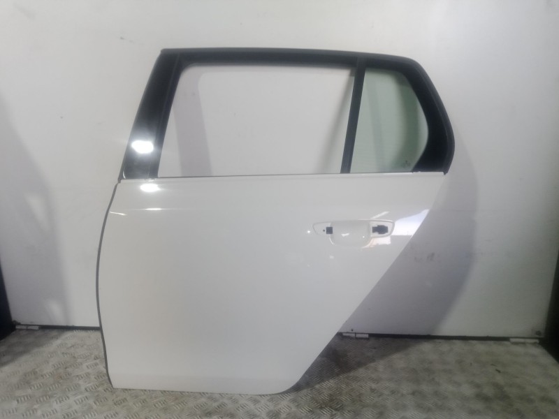 Recambio de puerta trasera izquierda para volkswagen golf vi (5k1) 1.6 tdi referencia OEM IAM  BLANCO 