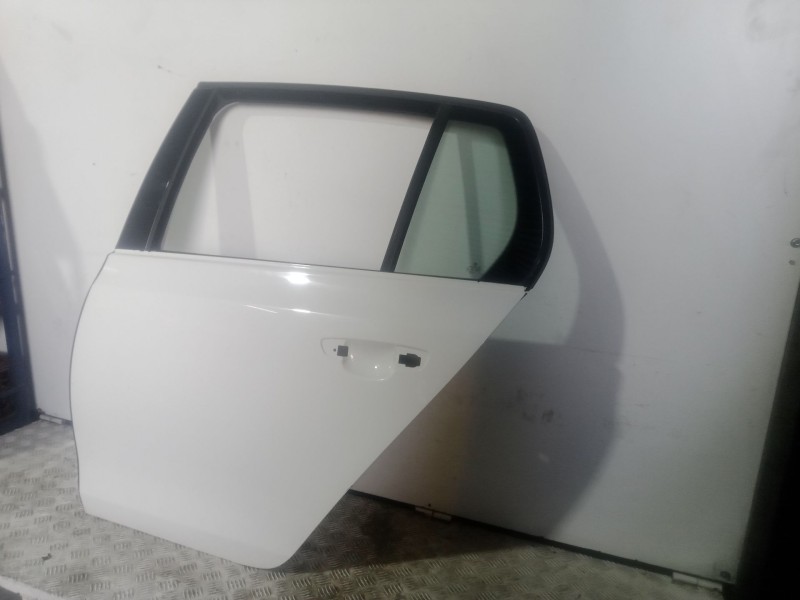 Recambio de puerta trasera izquierda para volkswagen golf vi (5k1) 1.6 tdi referencia OEM IAM  BLANCO 