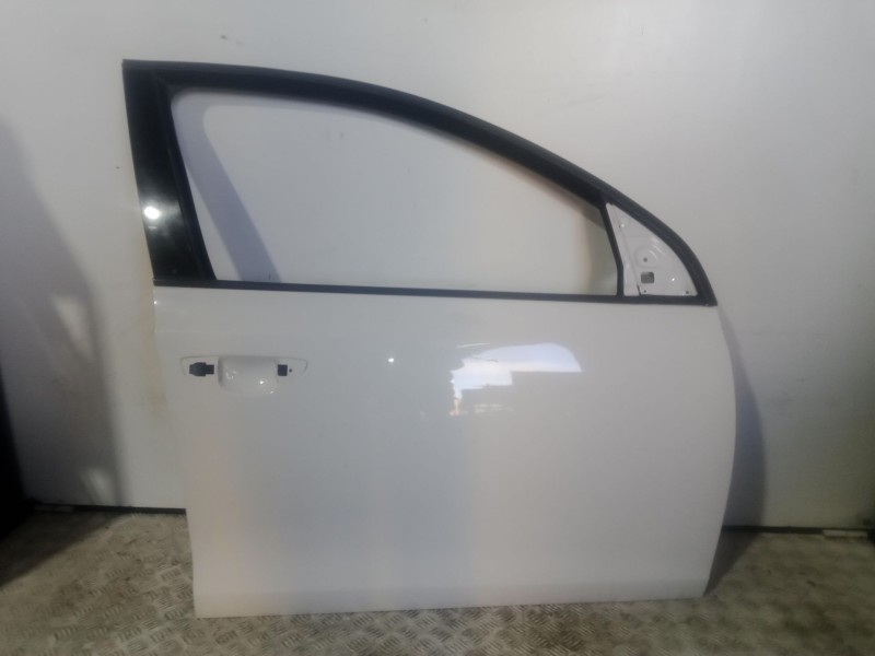 Recambio de puerta delantera derecha para volkswagen golf vi (5k1) 1.6 tdi referencia OEM IAM  BLANCO 