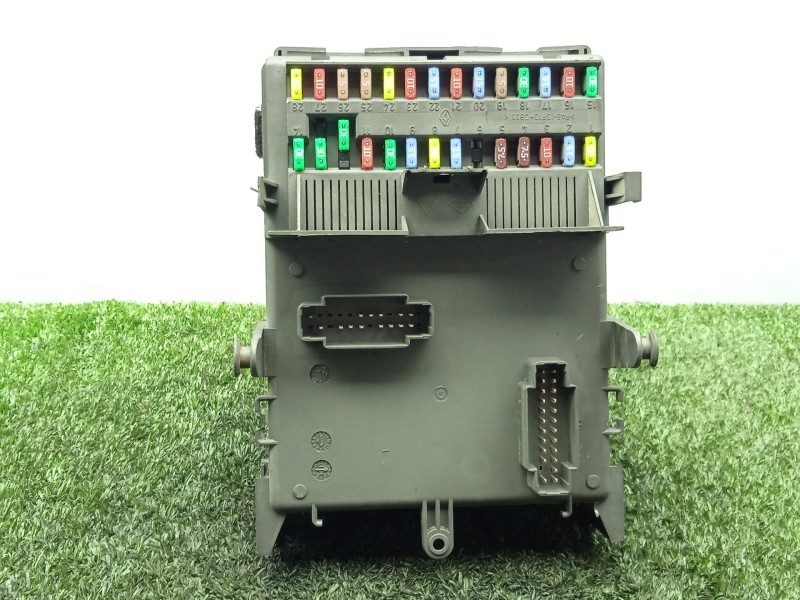 Recambio de caja reles / fusibles para renault vel satis (bj0_) 2.2 dci (bj0e, bj0f) referencia OEM IAM 8200371615B  