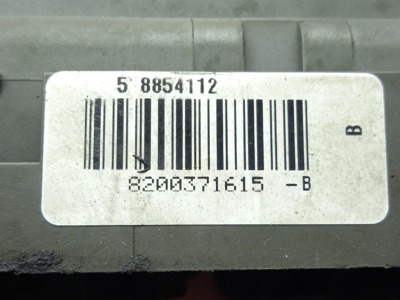 Recambio de caja reles / fusibles para renault vel satis (bj0_) 2.2 dci (bj0e, bj0f) referencia OEM IAM 8200371615B  