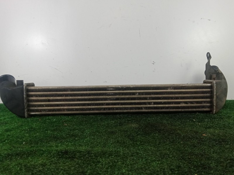 Recambio de intercooler para renault clio ii (bb_, cb_) 1.5 dci referencia OEM IAM 8200245599 L570X84X50MM 