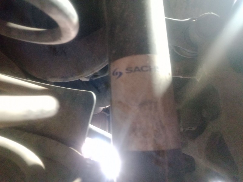 Recambio de amortiguador trasero derecho para audi a3 limousine (8vs, 8vm) 1.4 tsi referencia OEM IAM   