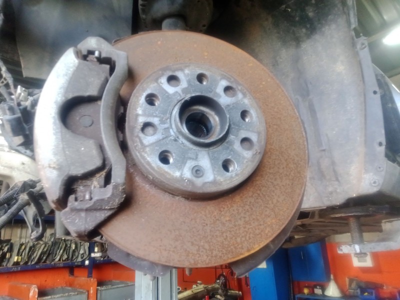 Recambio de mangueta delantera izquierda para audi a3 limousine (8vs, 8vm) 1.4 tsi referencia OEM IAM   