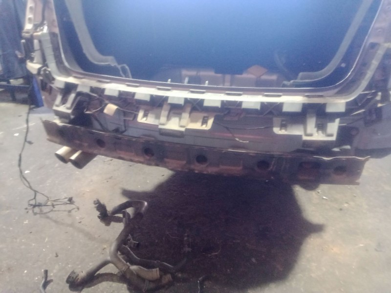 Recambio de refuerzo paragolpes trasero para audi a3 limousine (8vs, 8vm) 1.4 tsi referencia OEM IAM   